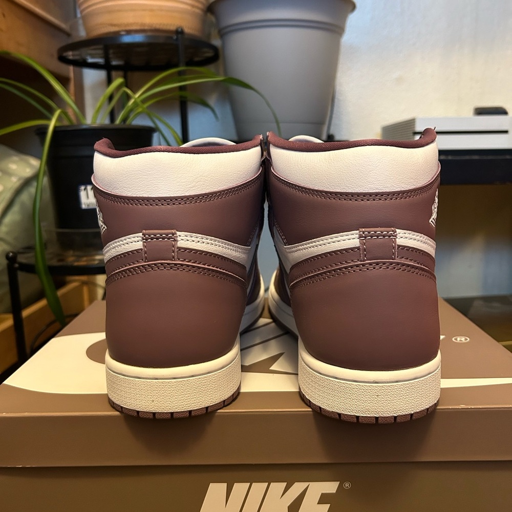 Air Jordan 1 retro High OG - Picture 2 of 5